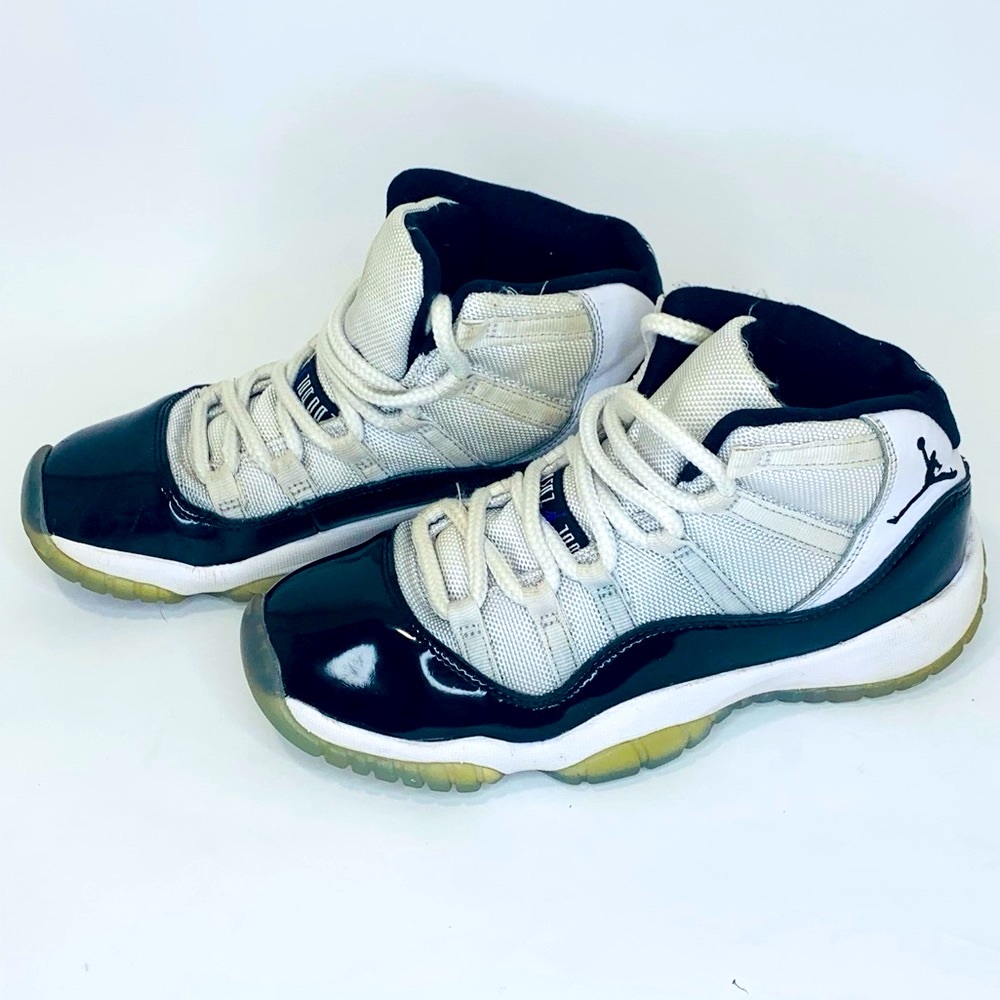 Nike Air Jordan 11 Retro, ‘Concord’ Boys Sz 4.5Y